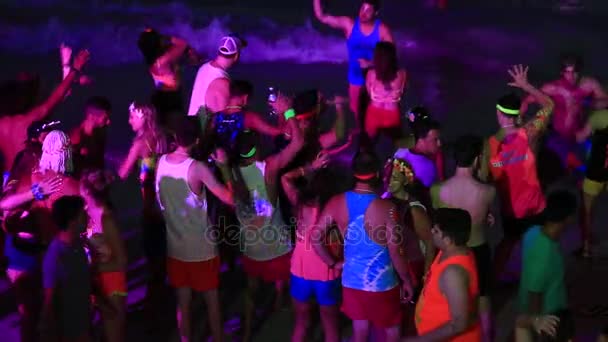 Koh Phangan Tailandia Febrero 2018 Chicas Chicos Participan Fiesta Luna — Vídeo de stock