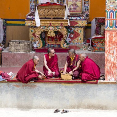 Mistik maskesi Lamayuru Gompa, Ladakh, Kuzey Hindistan, Yuru Kabgyat Budist festivalin zamanında Tsam gizem dans dans sırasında Budist rahip