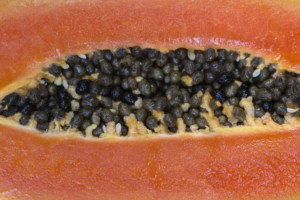 Färsk tropisk frukt, skivad söta papaya. Thailand — Stockfoto