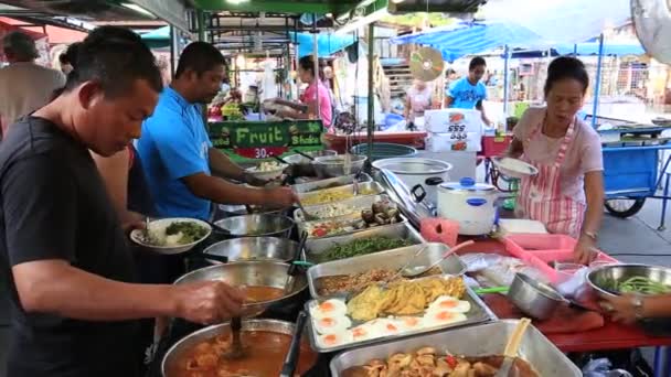 Koh Phangan Thailand Fevereiro 2018 Comércio Rua Vendedor Tailandês Prepara — Vídeo de Stock