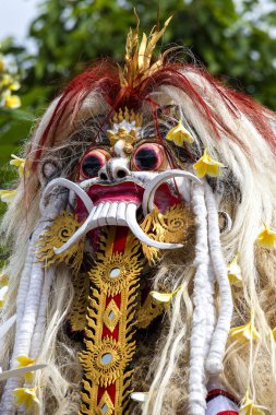 Hatta Nyepi gün Bali Adası, Endonezya gerçekleşir Ngrupuk gösteri için inşa Ogoh-ogoh heykeli