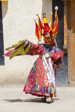 Budist lamas mistik maskeli Lamayuru Gompa, Ladakh, Kuzey Hindistan, Yuru Kabgyat Budist festivalin zamanında Tsam gizem dans dans giymiş