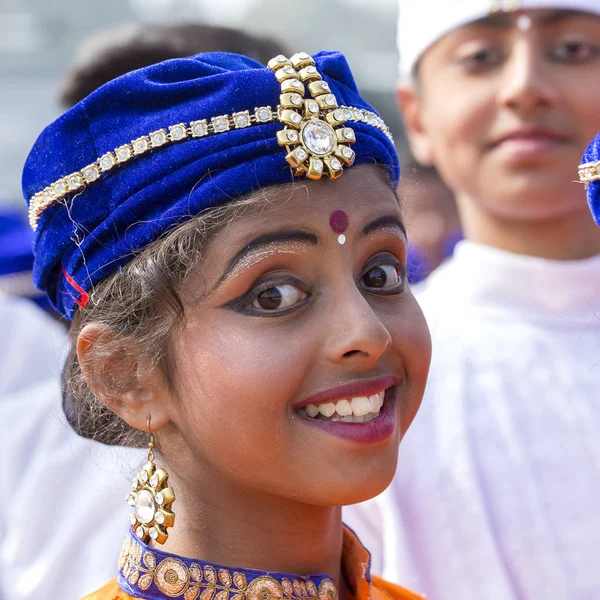 Portre genç Hintli kız Yeni Delhi, Hindistan — Stok fotoğraf