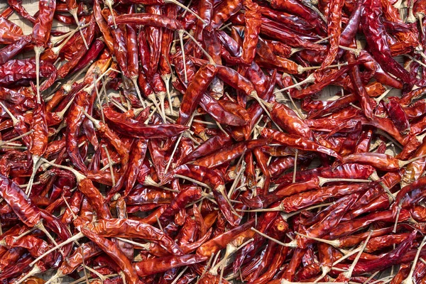 Pimentas Quentes Vermelhas Secas Para Venda Mercado Comida Rua Cidade — Fotografia de Stock