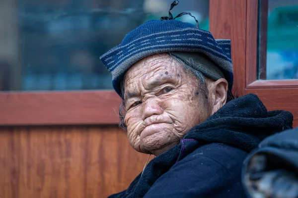 Sapa Vietnam March 2020 Ethnic Poor Old Hmong Woman Street — Stock Photo, Image