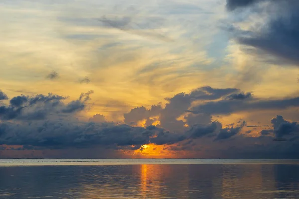 Piękny Wschód Słońca Nad Oceanem Indyjskim Wyspie Zanzibar Tanzania Afryka — Zdjęcie stockowe