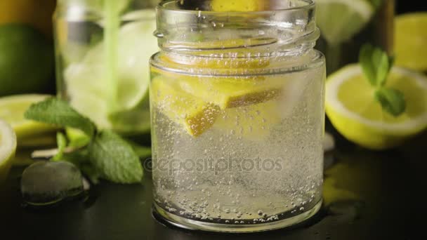 Limonade bubbels super Slowmotion — Stockvideo