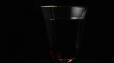 Uyku hapları bir bardak şarap yavaş mo düşmek