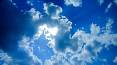 Güneş bulutların arkasına saklandım