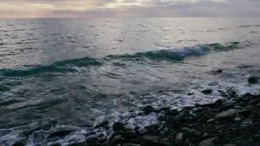 Okyanusun bir hareketli kamera ile