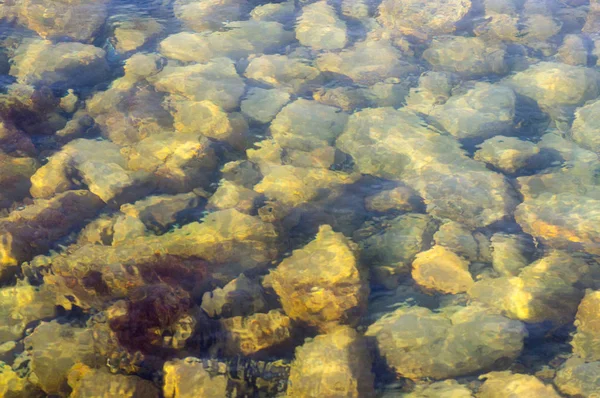 Una pequeña ondulación en la superficie del agua —  Fotos de Stock