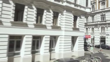 Avrupa sokaklarda beyaz evler