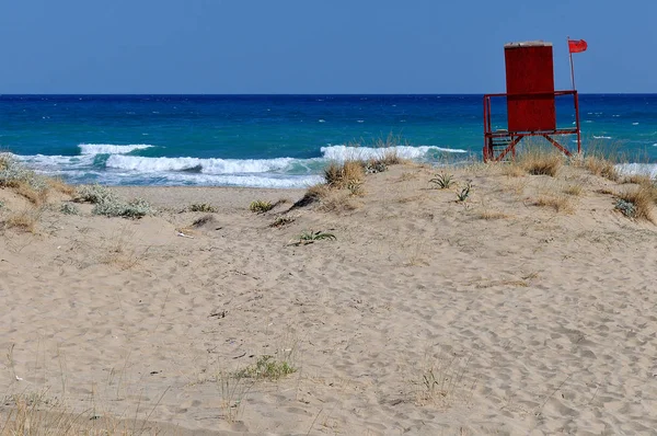 Sunny beach in Greece — Stock Photo, Image