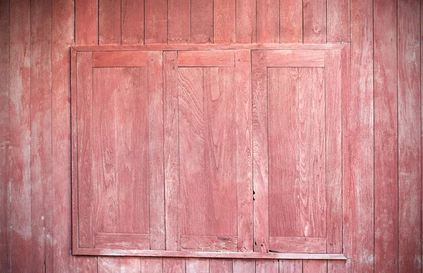 Dekoratives rotes Fenster — Stockfoto