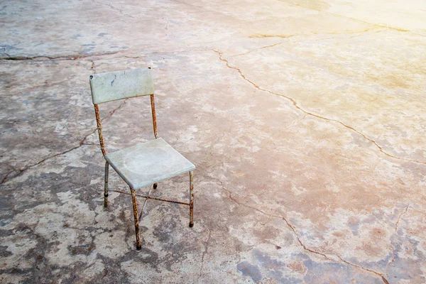 Eski bir beton duvar arka koltuğa — Stok fotoğraf