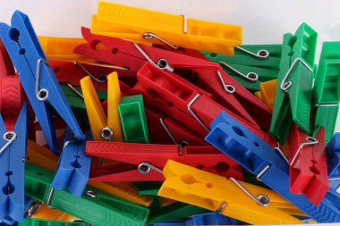 renkli clothespins stüdyoda yalan