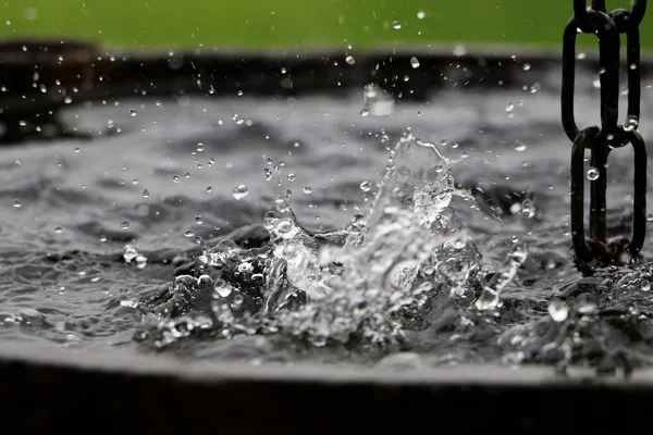 Llueve Barril Lleno Agua —  Fotos de Stock