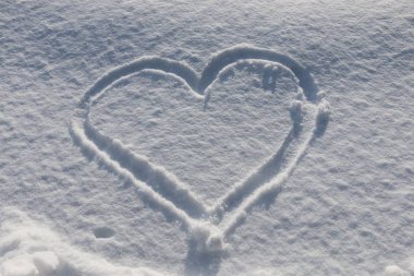 Karda romantik kalp