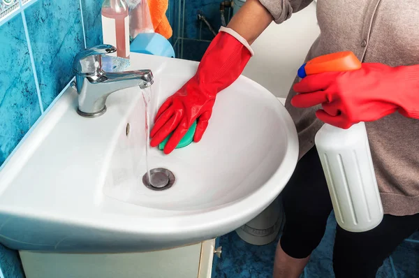 Woman Red Rubber Gloves Cleaning Washbasin — Stock Photo, Image