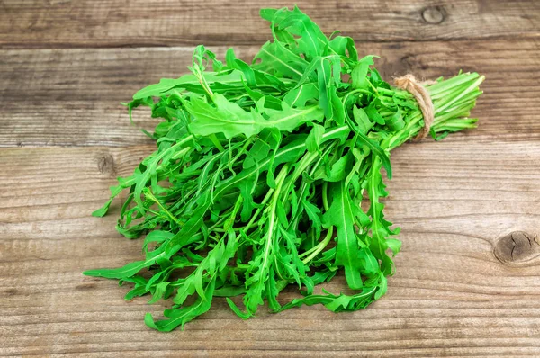 Racimo de ruccola verde — Foto de Stock