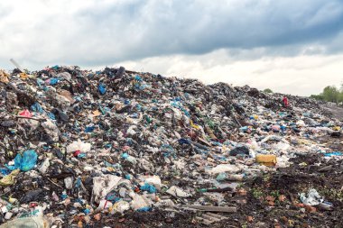 yasadışı çöp dökümü