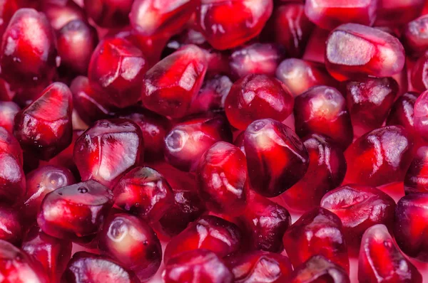 Juicy pomegranate grains texture — Stock Photo, Image