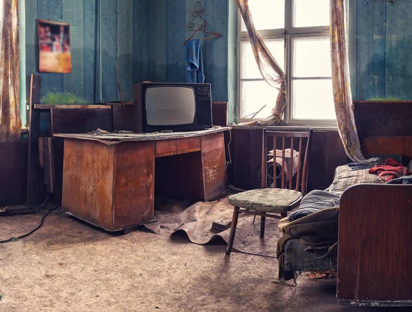 Altes verlassenes Zimmer — Stockfoto
