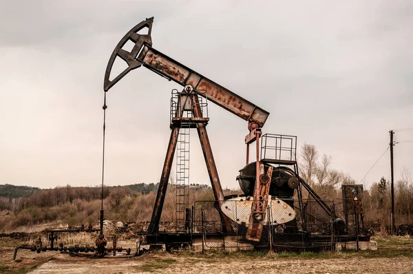 作動油石油ポンプ 産業テーマ — ストック写真