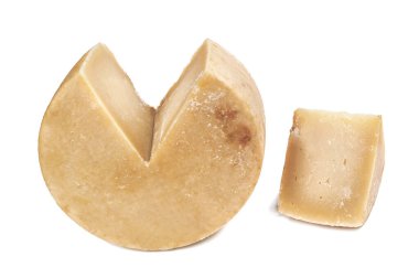 Lezzetli parmesan ya da pekorino dolu yuvarlak kafalı, beyaz tenli.