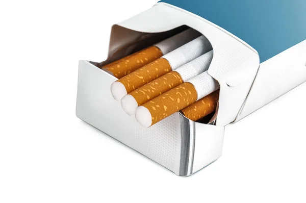 Geopende Sigarettenverpakking Geïsoleerd Wit — Stockfoto