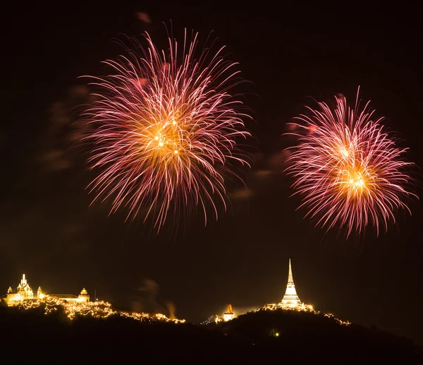 Fireworks yıllık Phetchaburi il yukarıda — Stok fotoğraf