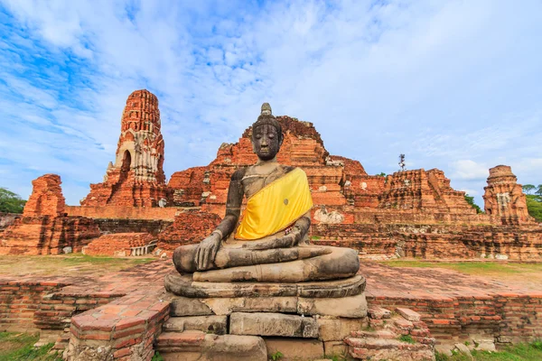 Boeddha in de tempel van Wat Mahathat — Stockfoto