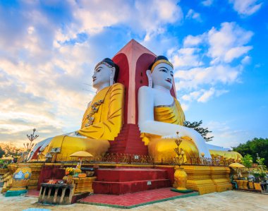 Bago Kyaikpun Buda 