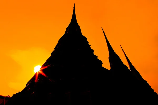 Pagoden på Wat Pro i bangkok — Stockfoto