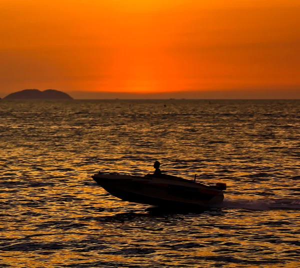 タイの夜のビーチ — ストック写真