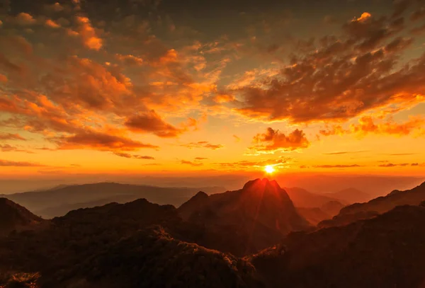 DOI Luang Chiang Dao v Chiang — Stock fotografie