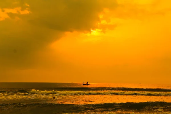 Barco en Golfo de Tailandia — Foto de Stock