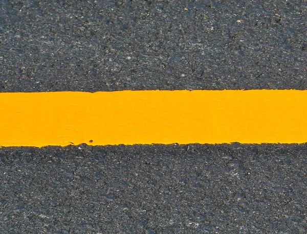 Yellow line Asphalt — Stock Photo, Image