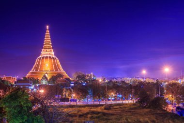 Golden pagoda Phra Pathom Chedi 