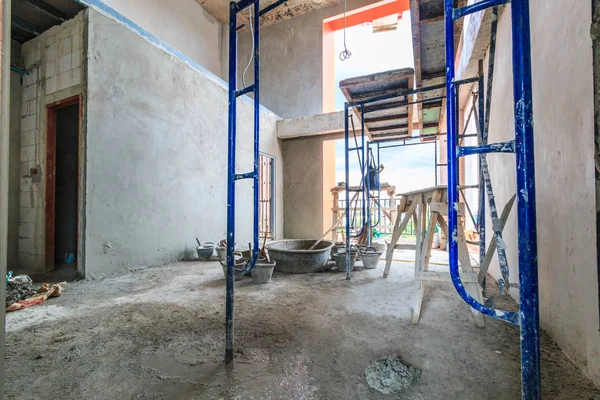 Çimento tankları ve çimento mikseri