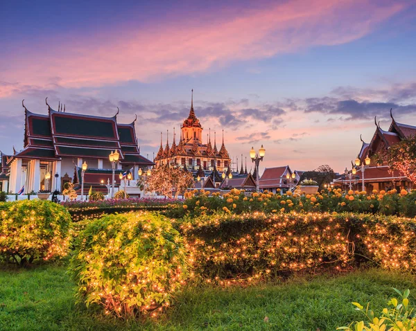 Landmark temple Wat Rachanadda — Stock Photo, Image