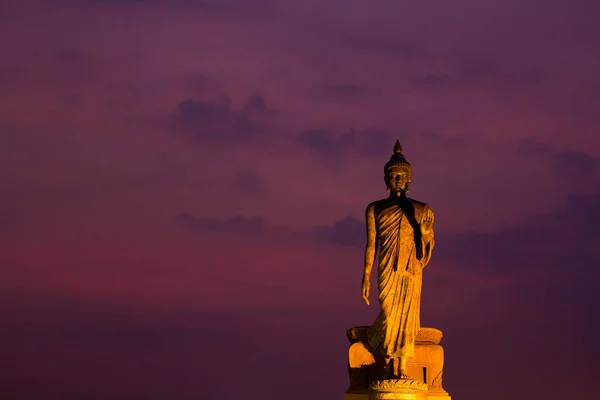 Ancient Buddha at sunset — Stock Photo, Image