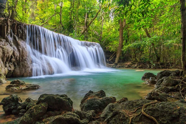 Huay Mae Kamin Waterfall — Stock Fotó