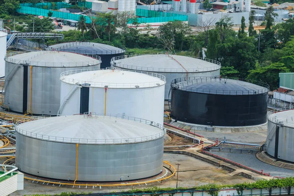Tank boerderij olietanks in Bangkok City — Stockfoto