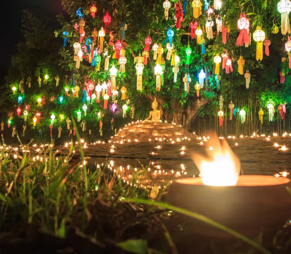 Bouddha dans le temple Wat Phan Tao — Photo