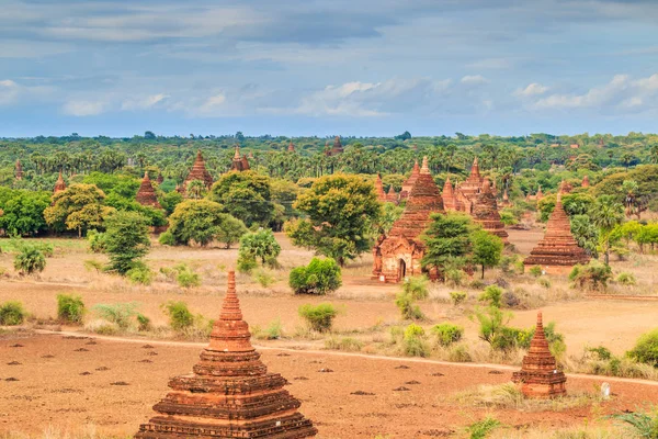 Bagan - velho Pagode na cidade de Bagan — Fotografia de Stock