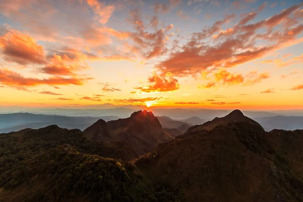 Paesaggio Doi Luang Chiang Dao — Foto Stock