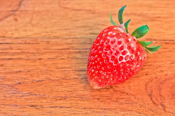 Ripe fresh garden strawberry — Stock Photo, Image