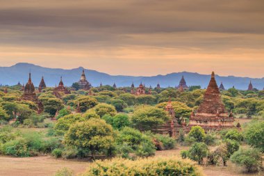 Bagan - eski Pagoda Bagan City 