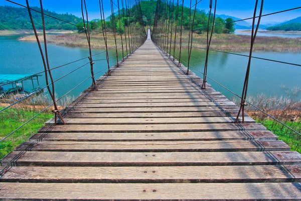 Wooden rope bridge — Stock Photo, Image